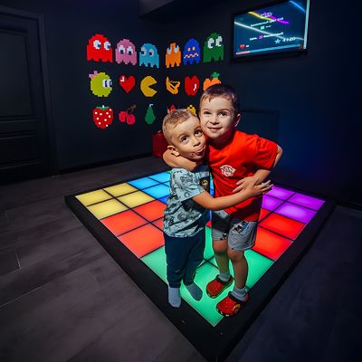 Bom preço Jogos interativos para entretenimento on-line