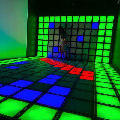 Bom preço Painéis Infinitos RGB Interativos 3D Interativos LED Jogos de Piso RGB Piso de Dança on-line