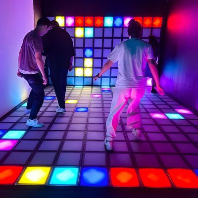 Bom preço RGB LED Terraço de dança azulejos Jumping Grid Jogo Super Grid Para parque de diversões on-line