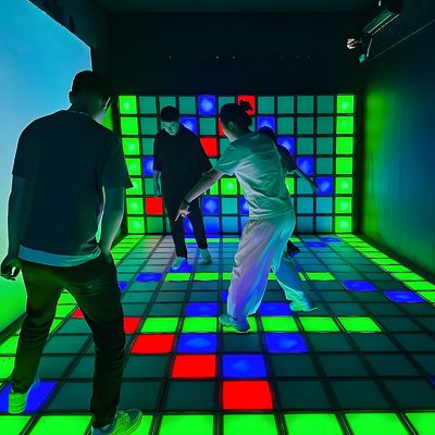 Bom preço Fábrica 30x30cm Activate Game LED Dance Floor Jogos de atividade ao ar livre para crianças on-line