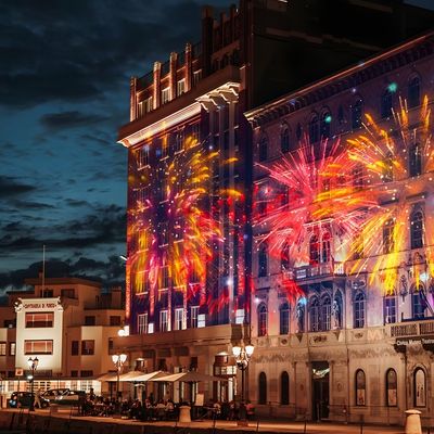 Bom preço Decorar Edifício Casa Projector Interativo Mapeamento Sala Imersiva on-line