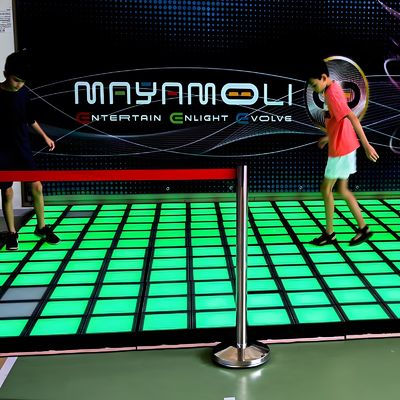 Bom preço Multi-players Jumping Grid Game Panéis de dança iluminados para entretenimento on-line