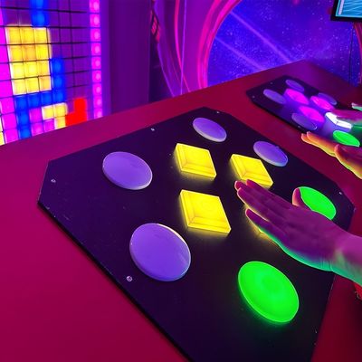 Bom preço Atividade Extrema Handing Kids Team Party Display LED Interativo Ativar jogos Pixel on-line