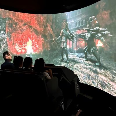 Bom preço Montanha-russa 3D realista 8D Cinema Motion System Orbit Cinema on-line