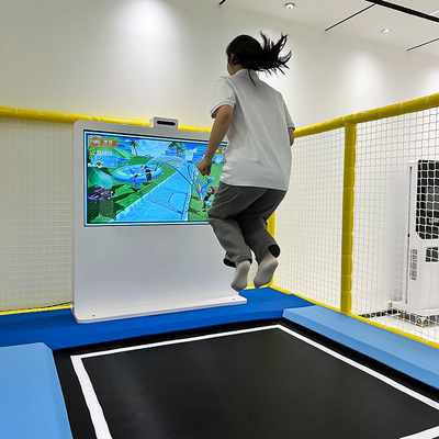 Bom preço Sistema Interativo de Parque de Trampolim com 6 Jogos e Tensão de 100-240V on-line