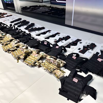 Bom preço Interactive CSGO CQB War Games Laser Tag Equipment with Wireless Multiplayer Laser Tag Gun Set on-line