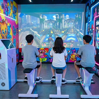 Bom preço Fitness Virtual Spinning Bike Sensor de movimento interativo Resistente Ciclismo estacionário Bicicleta Projeção de tela Máquina esportiva on-line