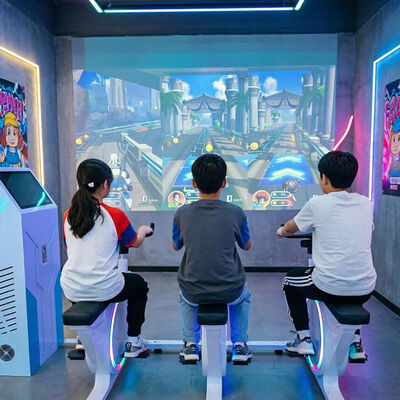 qualidade Bicicleta de Jogo com Projeção Inteligente com Brilho de 5200 lúmens, Vida Útil da Fonte de Luz de 20000 Horas e 6 Cenários de Jogo para Centros de Fitness fábrica