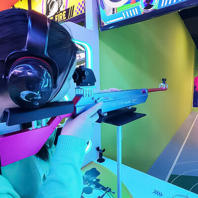 Bom preço Jogos de tiro de armas reais em ambientes fechados on-line