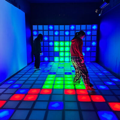 Qualidade Piso LED interativo com azulejos de iluminação RGB de 30x30cm e modos de jogo multijogador para crianças e eventos fábrica