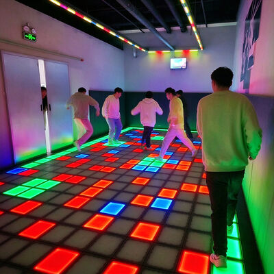 Qualidade Piso LED interativo multijogador sensível ao toque com 280 níveis de jogo para desafios de piso LED de jogo ativo Fábrica